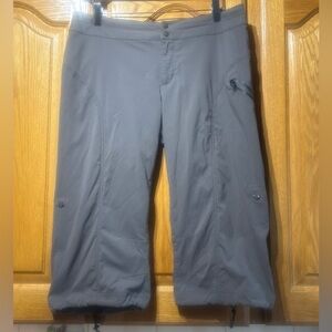 Columbia Titaniun Omni-Shade Gray Capris Knee Hiking Trail Pants Women’s Size 8
